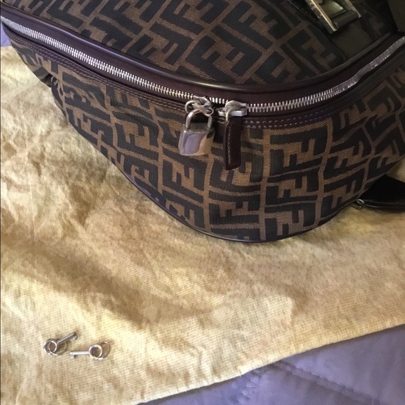 Fendi Travel Bag - Picture 7 of 8